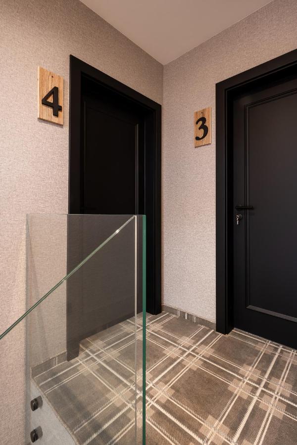 Apartski 18D زاكوباني المظهر الخارجي الصورة